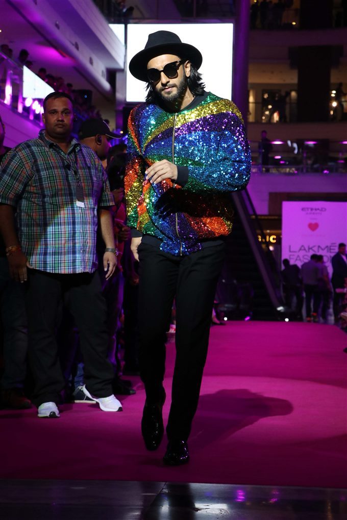 Bollywood Theme Party Dress Ideas Male 2024