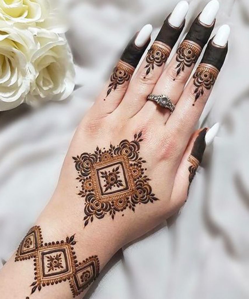 Simple and Easy Arabic Mehndi Design