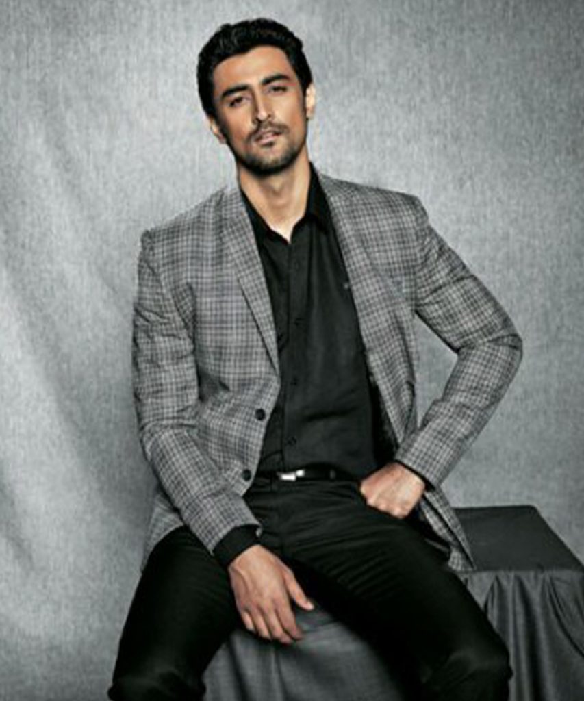 Dark Grey Blazer Combination with Black Shirt