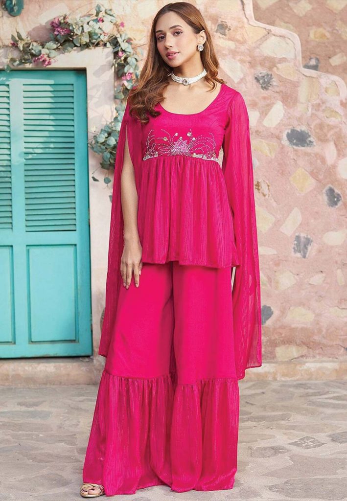 Detailing Kurti Sleeves with a Long Slit
